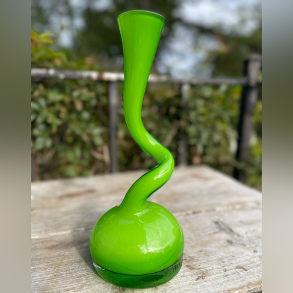 Normann Copenhagen green glass MCM Swing Vase 8 inch - Picture 1 of 8